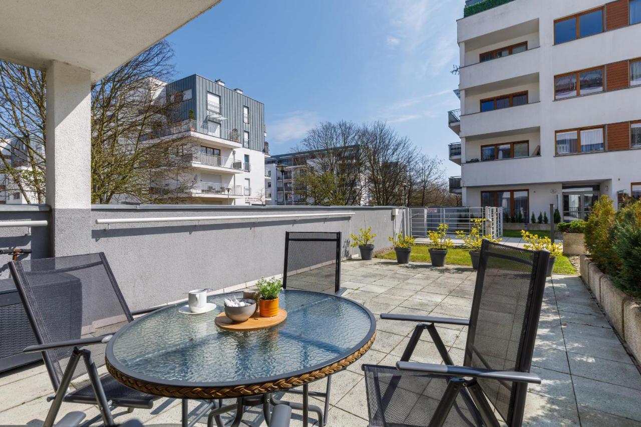 Family Apartment Magic & Sea With Terrace By Noclegi Renters Свиноуйсьце Экстерьер фото